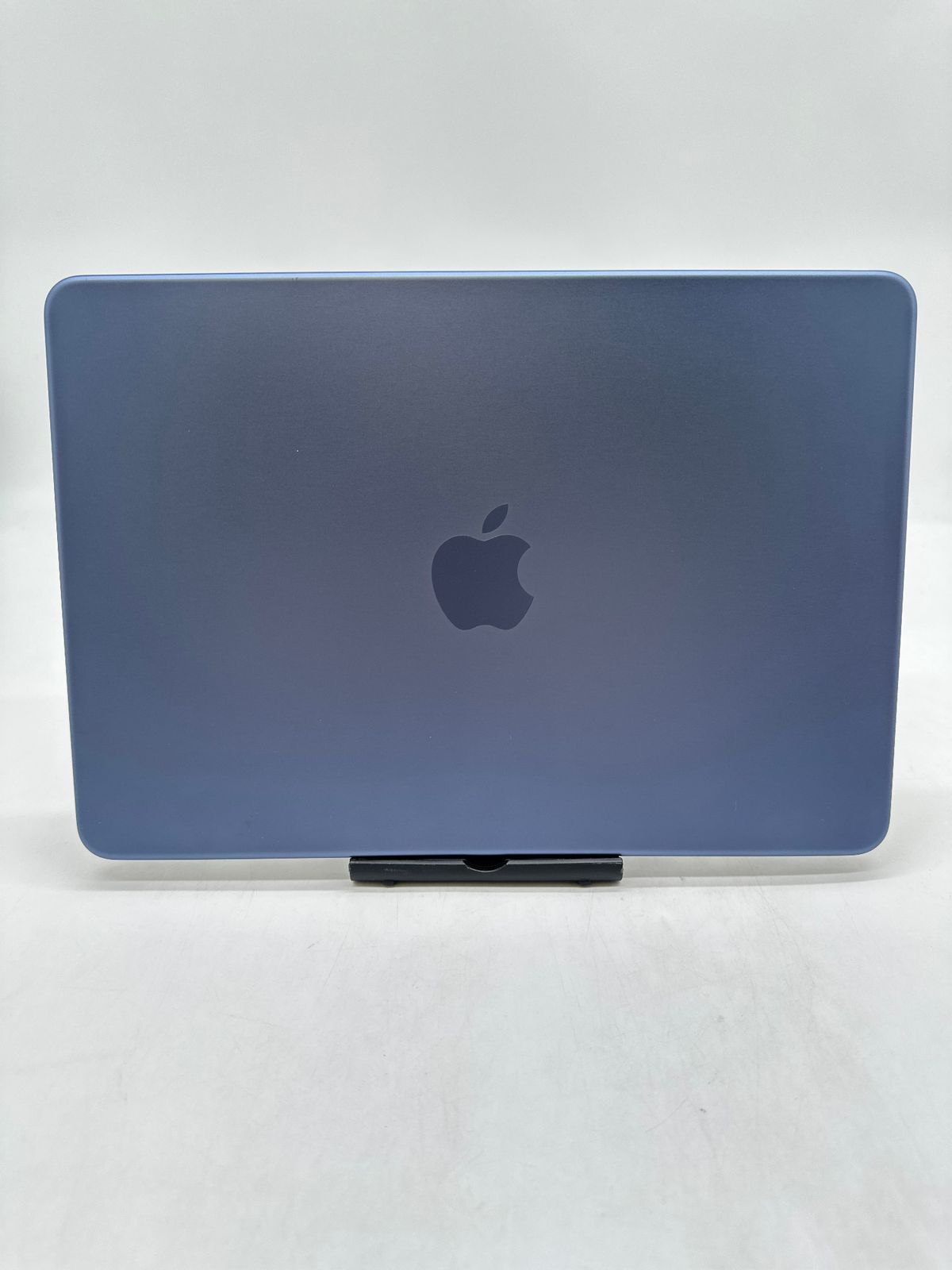 Apple MacBook Neo Pro A18 with 13-inch 0 Laptop com: - chip 6‑core CPU
