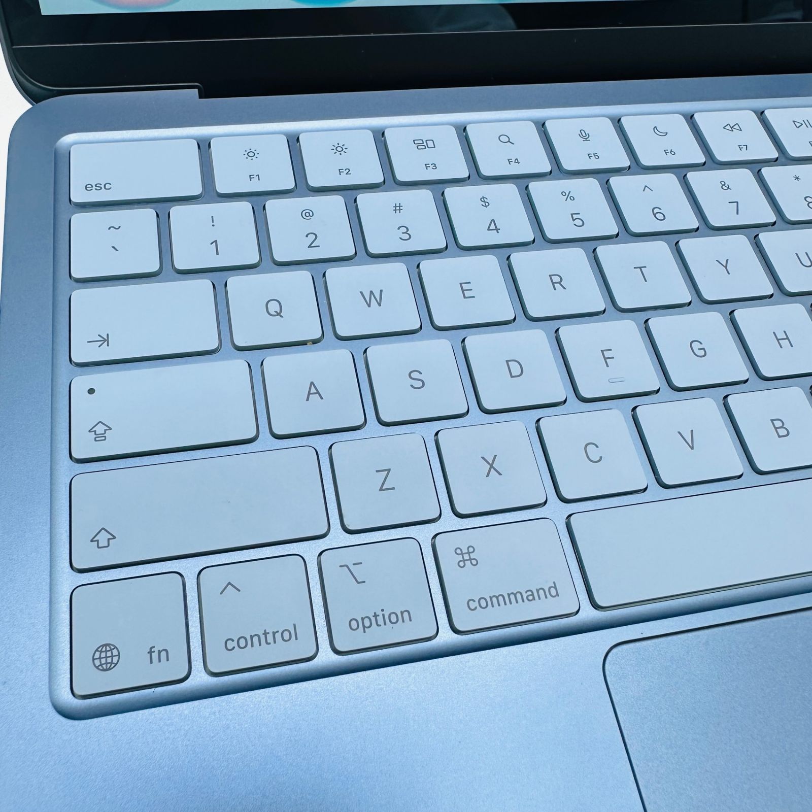 MacBook Neo 13