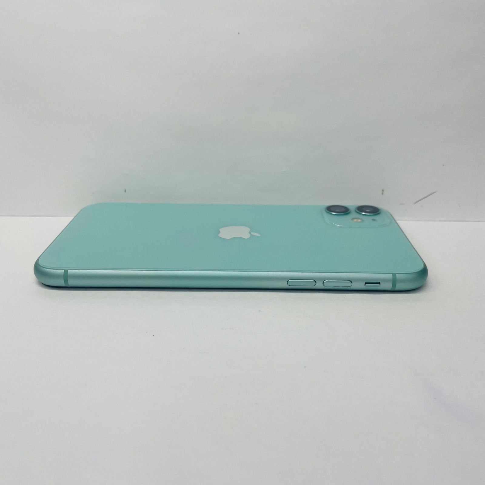 iPhone 11 128GB SIMフリーバッテリー100% 69890 - メルカリ