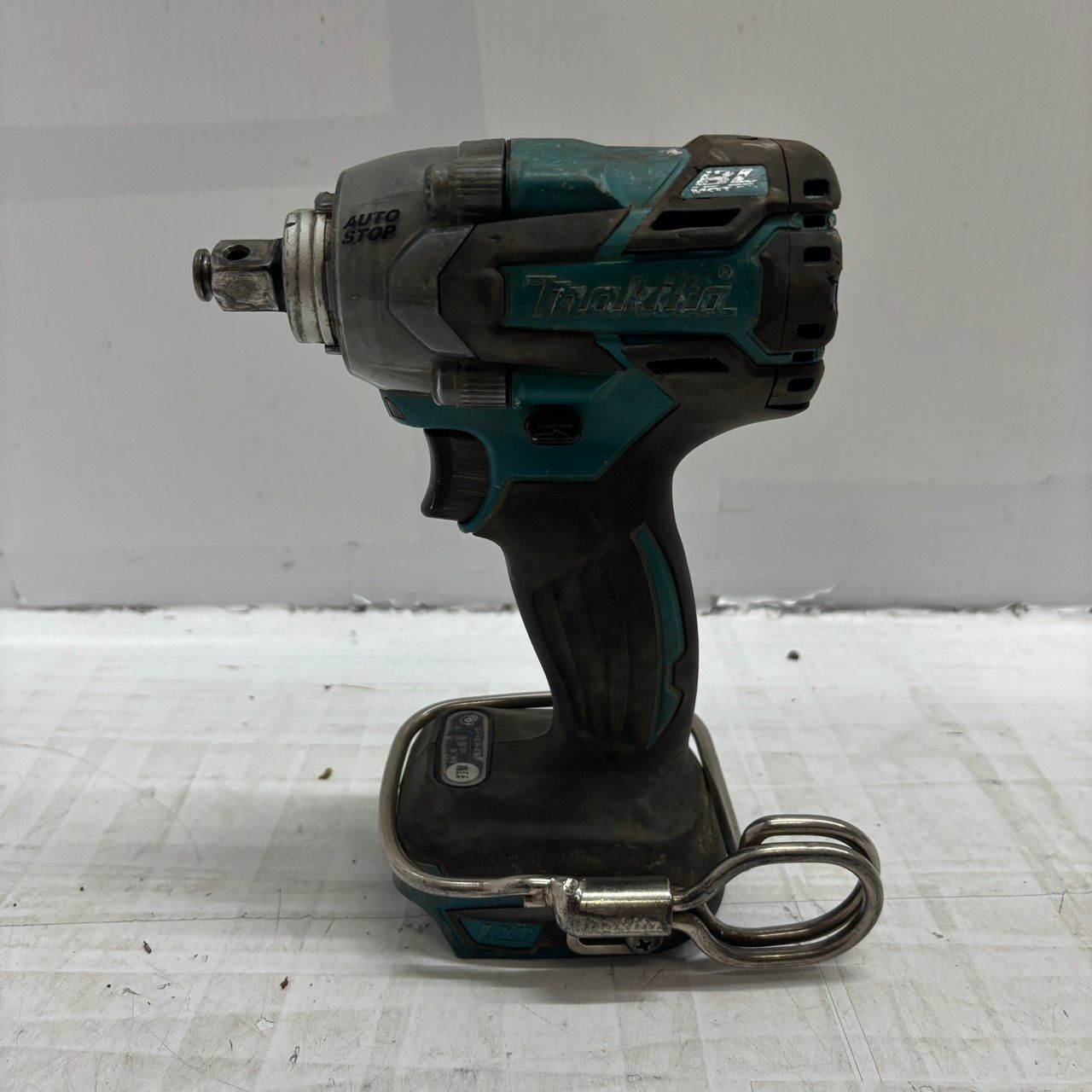 送料無料h14969 makita マキタ 14.4V 充電式インパクトレンチ TW284D 本体のみ 工具 電動工具 大工道具 建築 現場 DIY