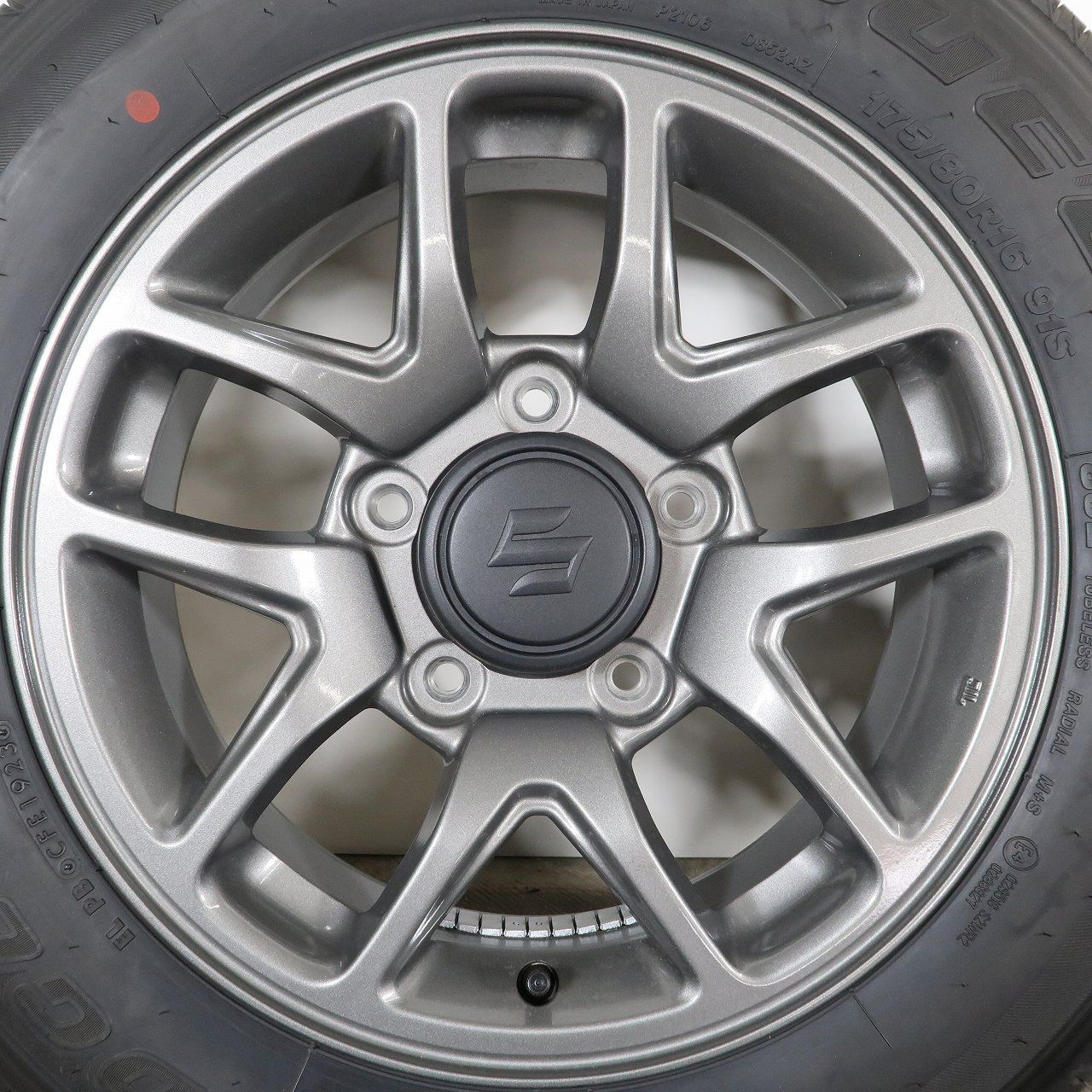 良品】4本 スズキ ジムニー JB64W 純正 16インチ 5.5J +22 5H PCD139.7