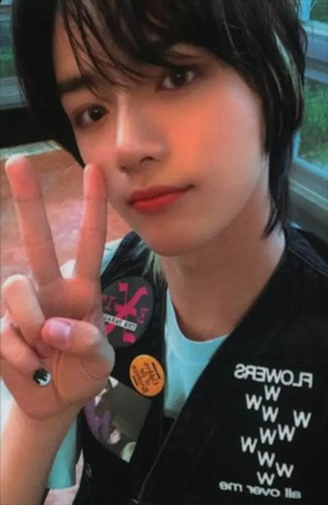 Beomgyu – The Chaos Chapter: FIGHT OR ESCAPE core album photocard photocard