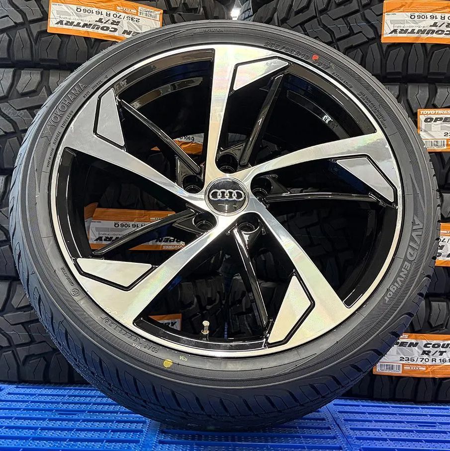 訳有価格】 国産タイヤ キズ有 新品 タイヤホイール 4本セット Audi 
