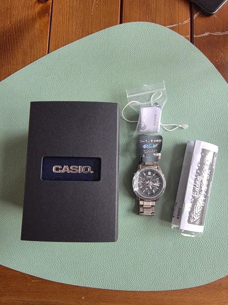 カシオ CASIO リー LEE リニ​​ジ チタン