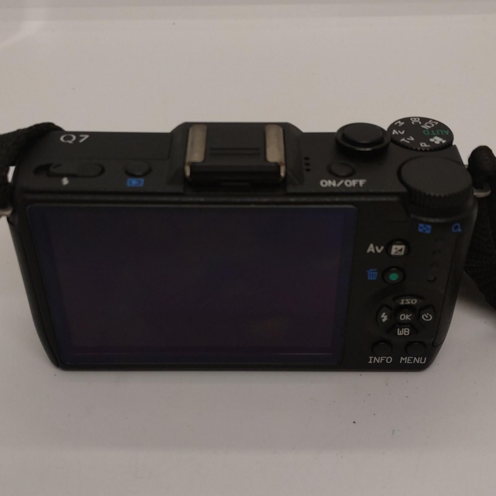 ペンタックス Q7 ボディキット ブラック | ミラーレス一眼 中古 1年 