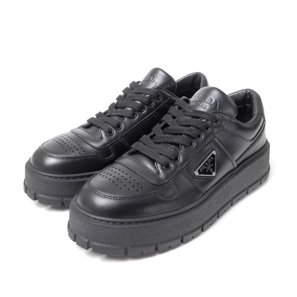 □美品□PRADA プラダ スニーカー サイズ7 1/2 トライアングル ロゴ