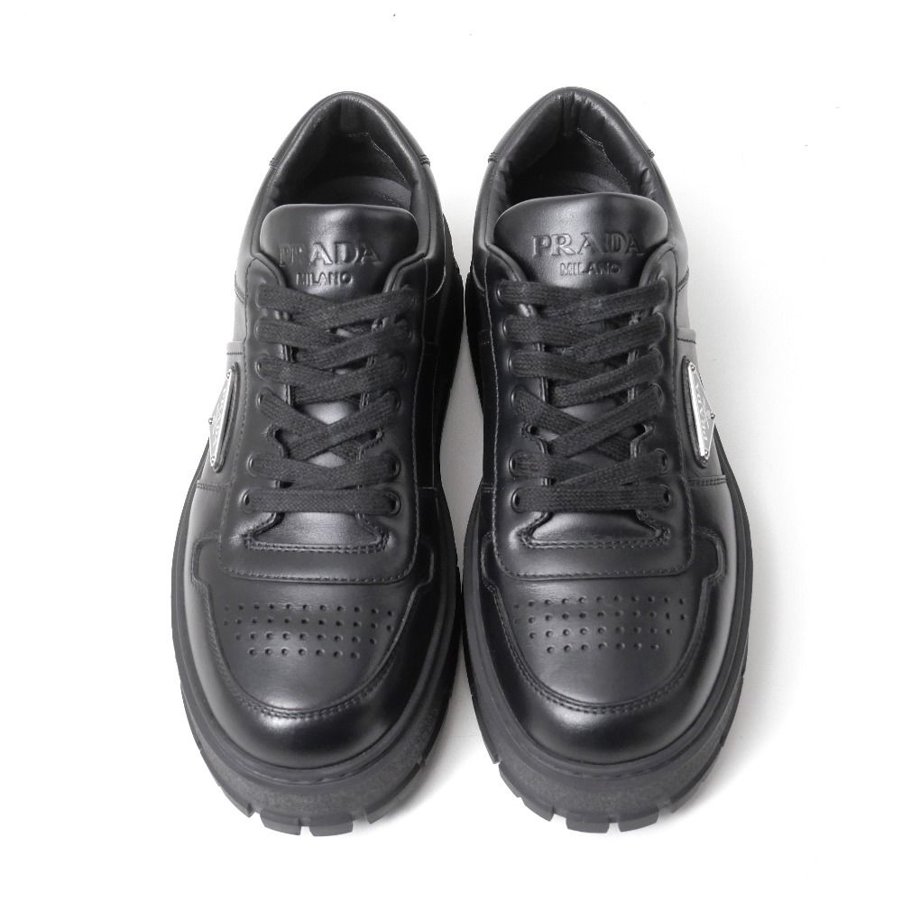 □美品□PRADA プラダ スニーカー サイズ7 1/2 トライアングル ロゴ