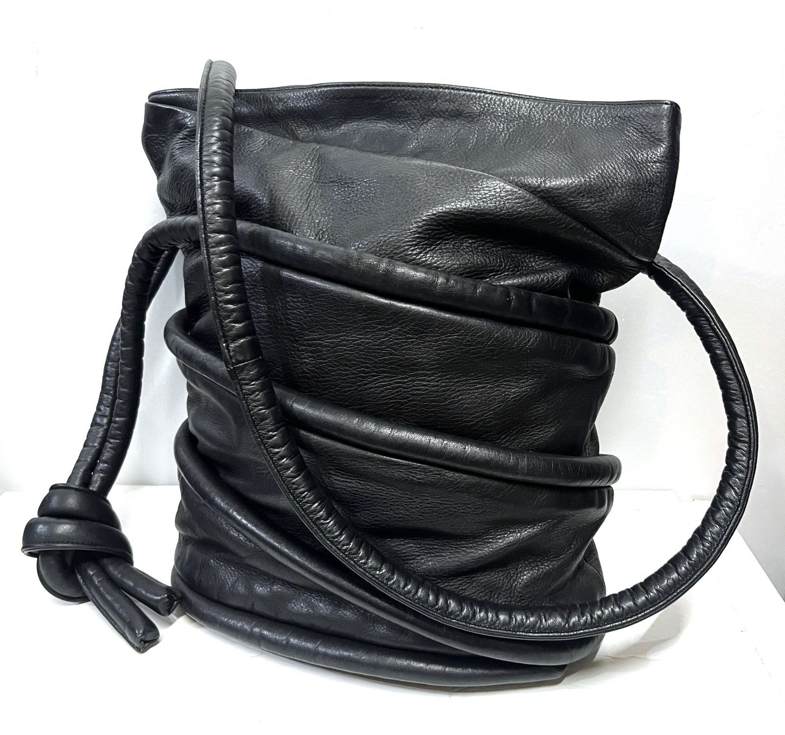 kawa-kawa｜カワカワ レザーショルダーバッグ 鞄 - メルカリ