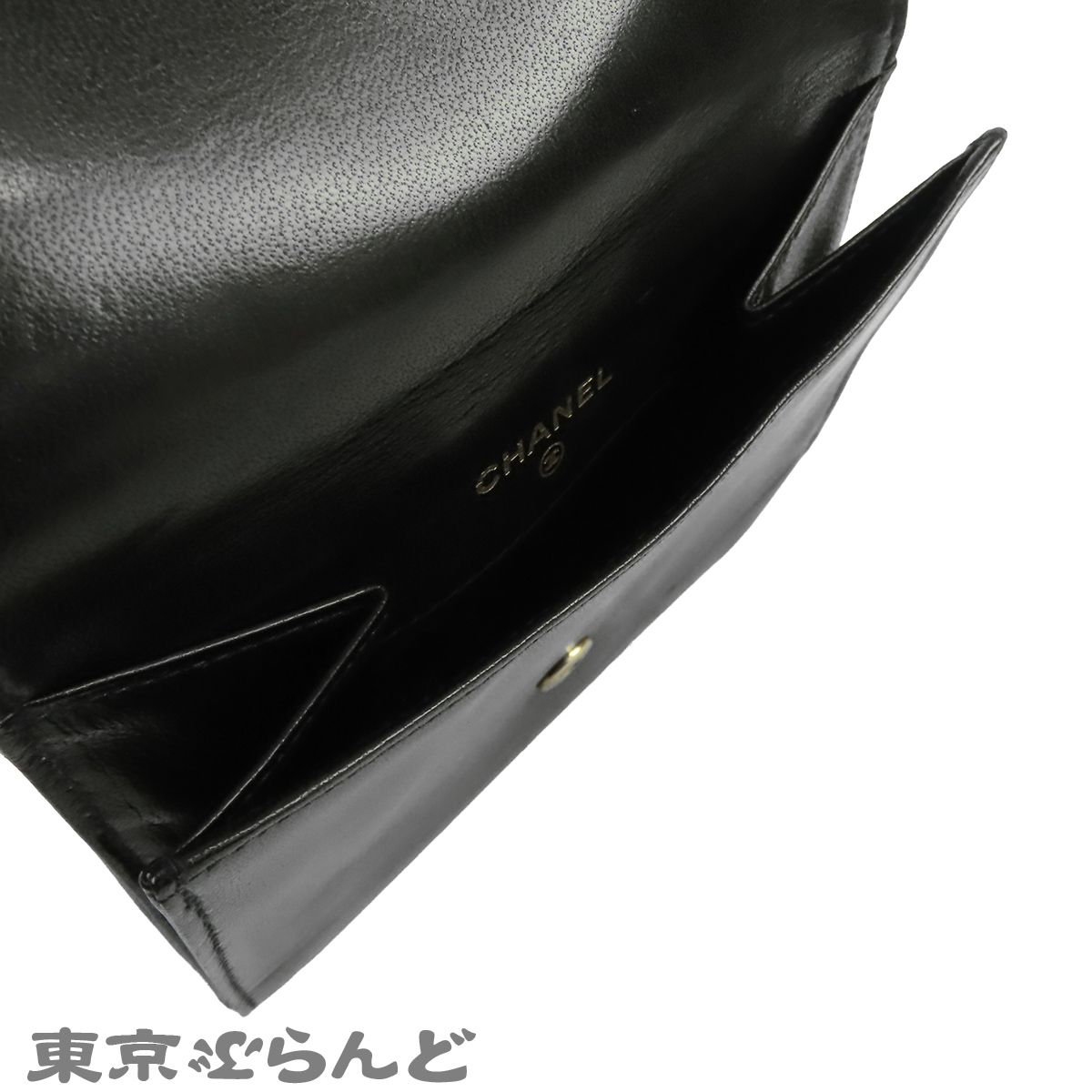 シャネル CHANEL 二つ折り財布 ブラック 黒 ゴールド金具 ラムスキン