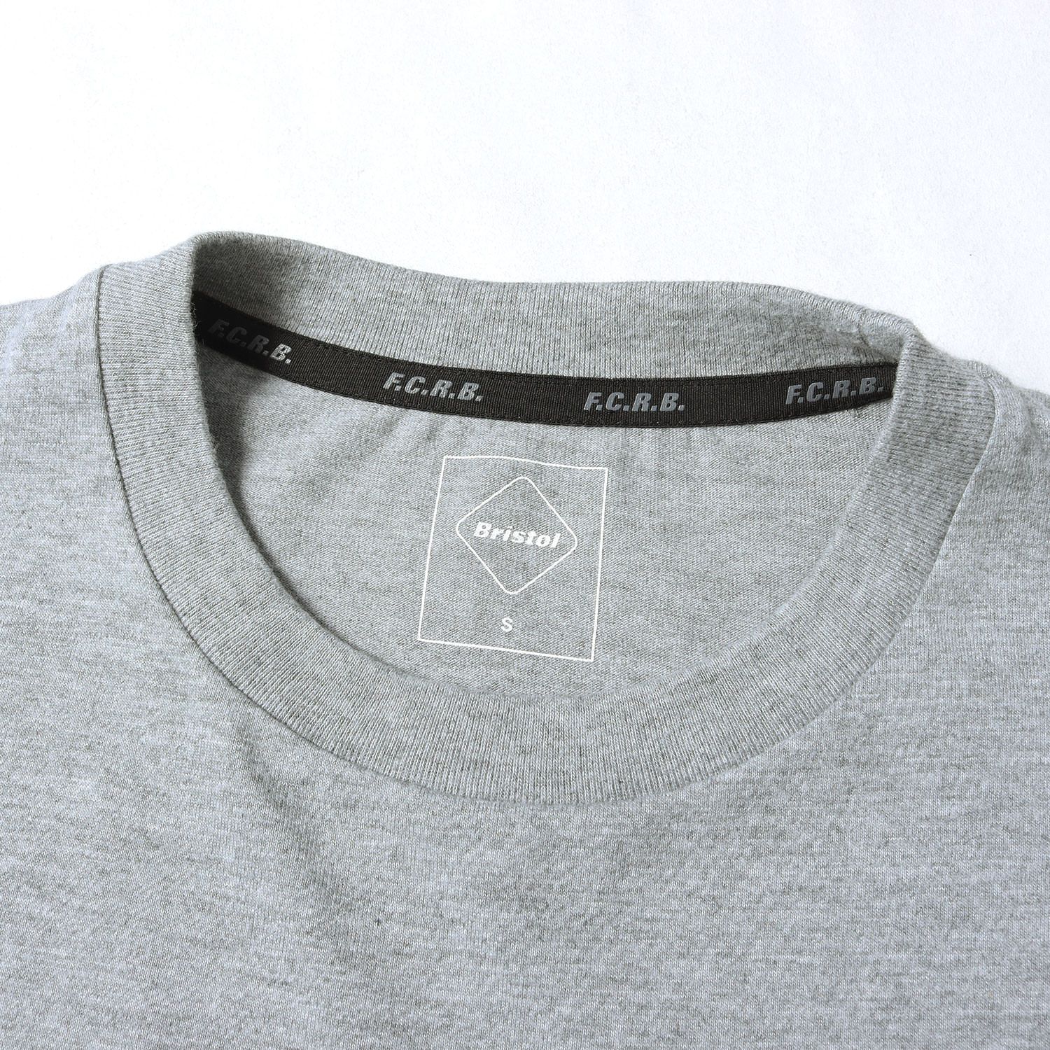 美品】F.C.Real Bristol エフシーレアルブリストル Tシャツ グレー 