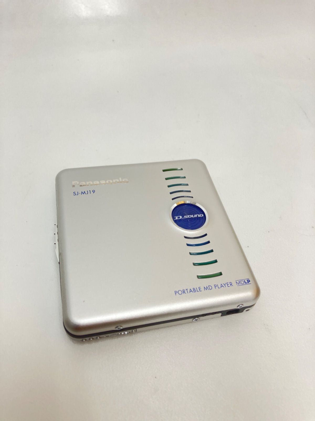 □ Panasonic パナソニック SJ-MJ19 ポータブルMDプレーヤー - メルカリ
