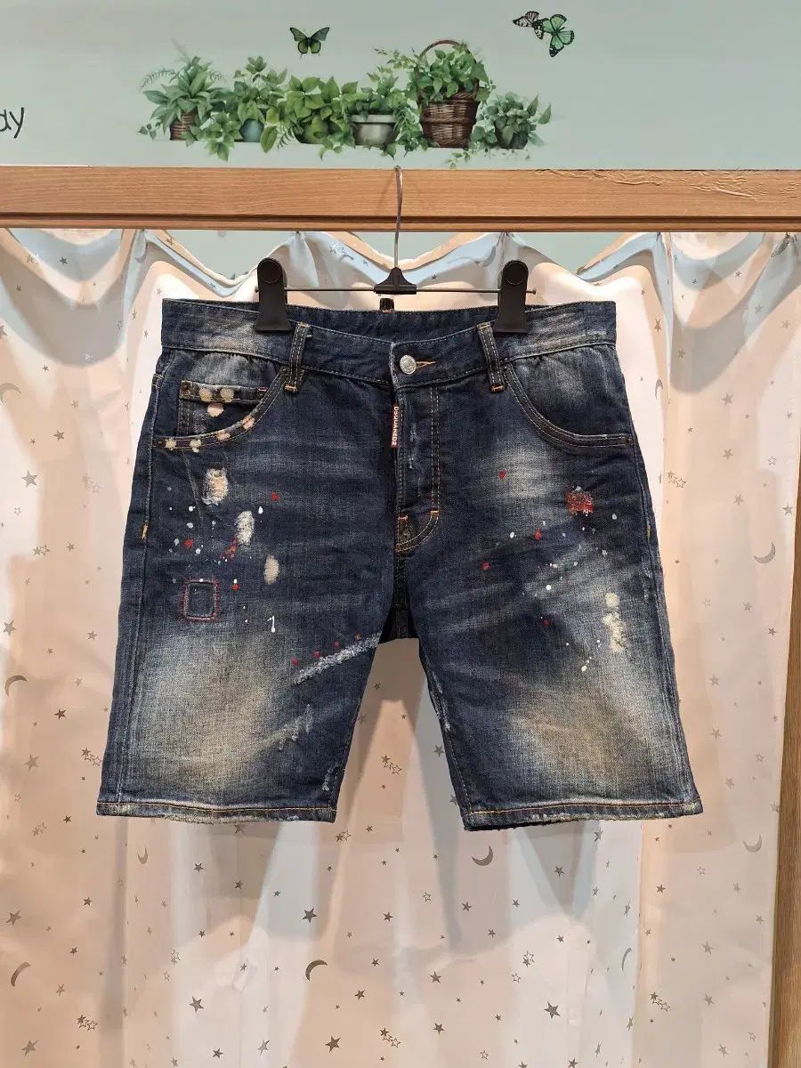 豊富な，2025 ディースクエアード2 ペイント ショートパンツ デニム 
