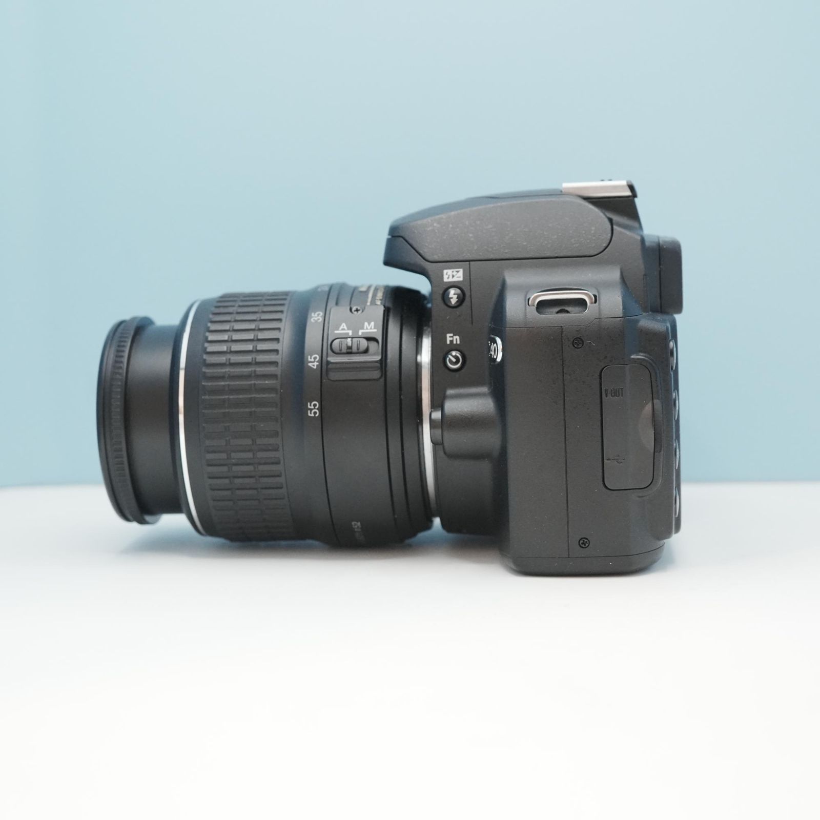 Nikon D40 一眼レフ スマホ転送OK フルセット 極美品 a6656 - メルカリ