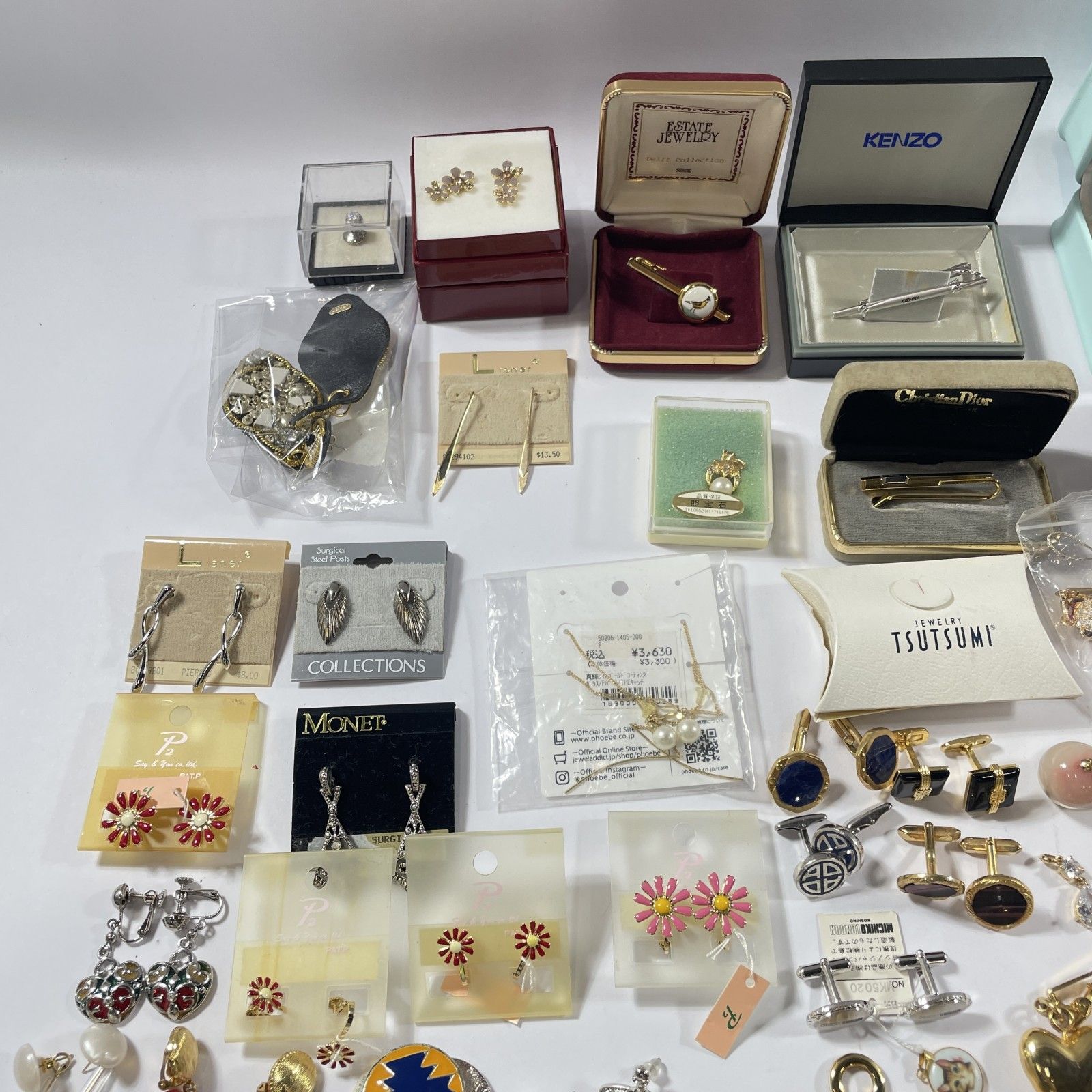 ☆ 希少 アクセサリー ジュエリー 約200個 大量 まとめ商品 ブローチ