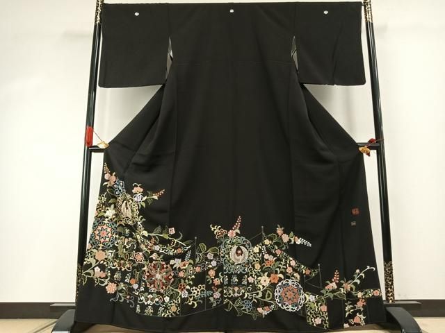 平和屋着物●豪華黒留袖　作家物　総刺繍　蘇州刺繍　花鳥文　金糸　さが美扱い　正絹　逸品　AABI1819fy