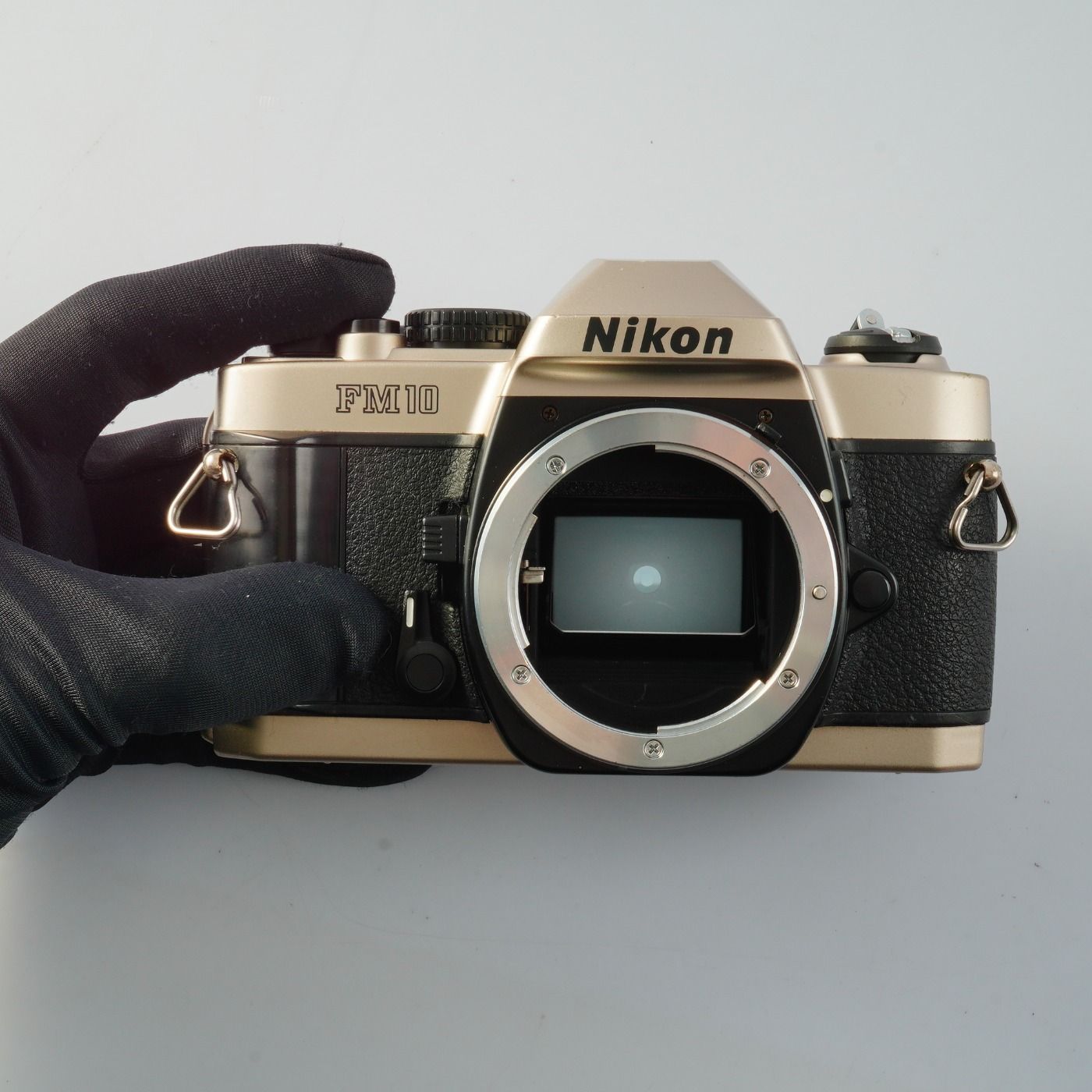Nikon ニコン FM10 MF フィルム一眼レフカメラ - メルカリ