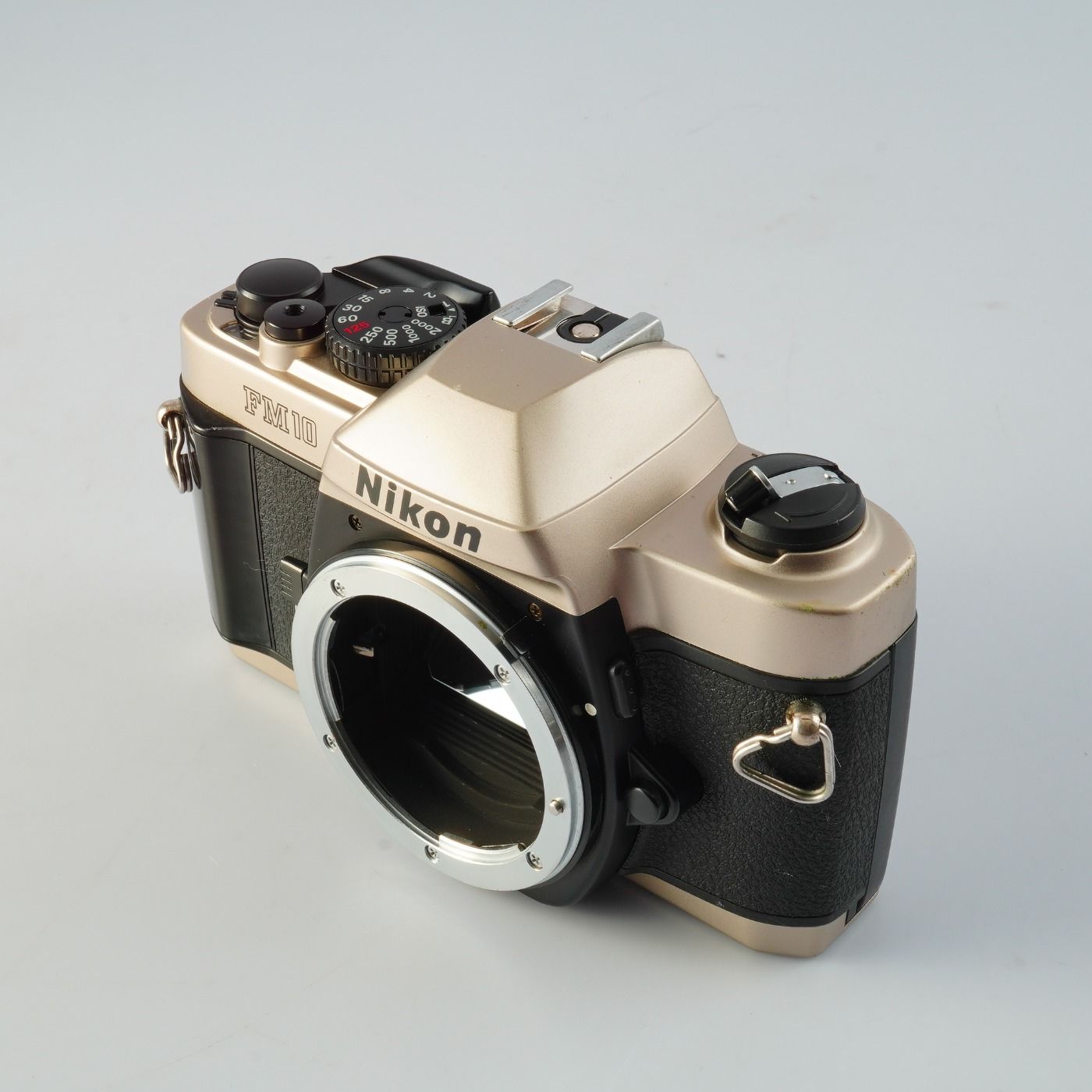Nikon ニコン FM10 MF フィルム一眼レフカメラ - メルカリ