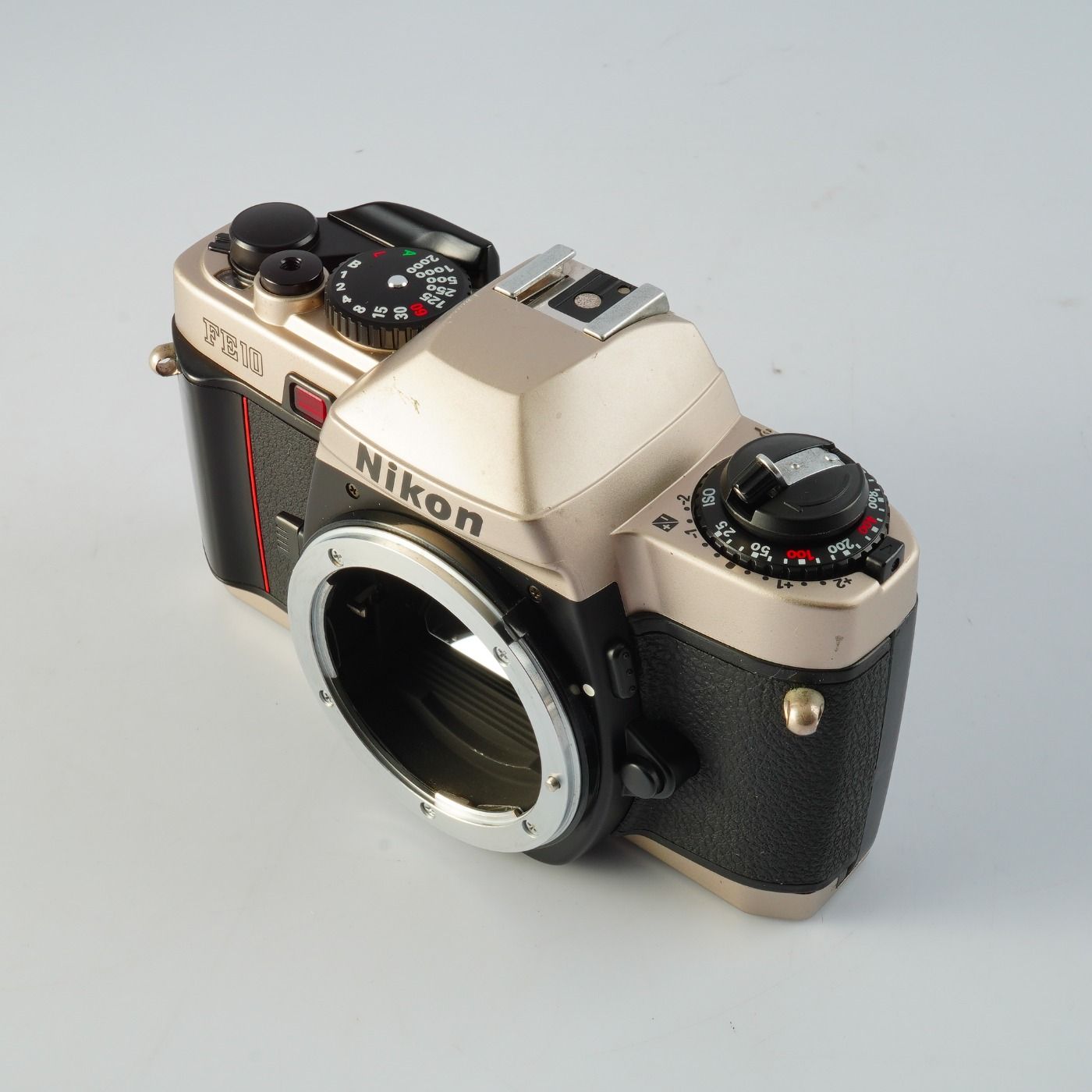 Nikon ニコン FM10 MF フィルム一眼レフカメラ - メルカリ