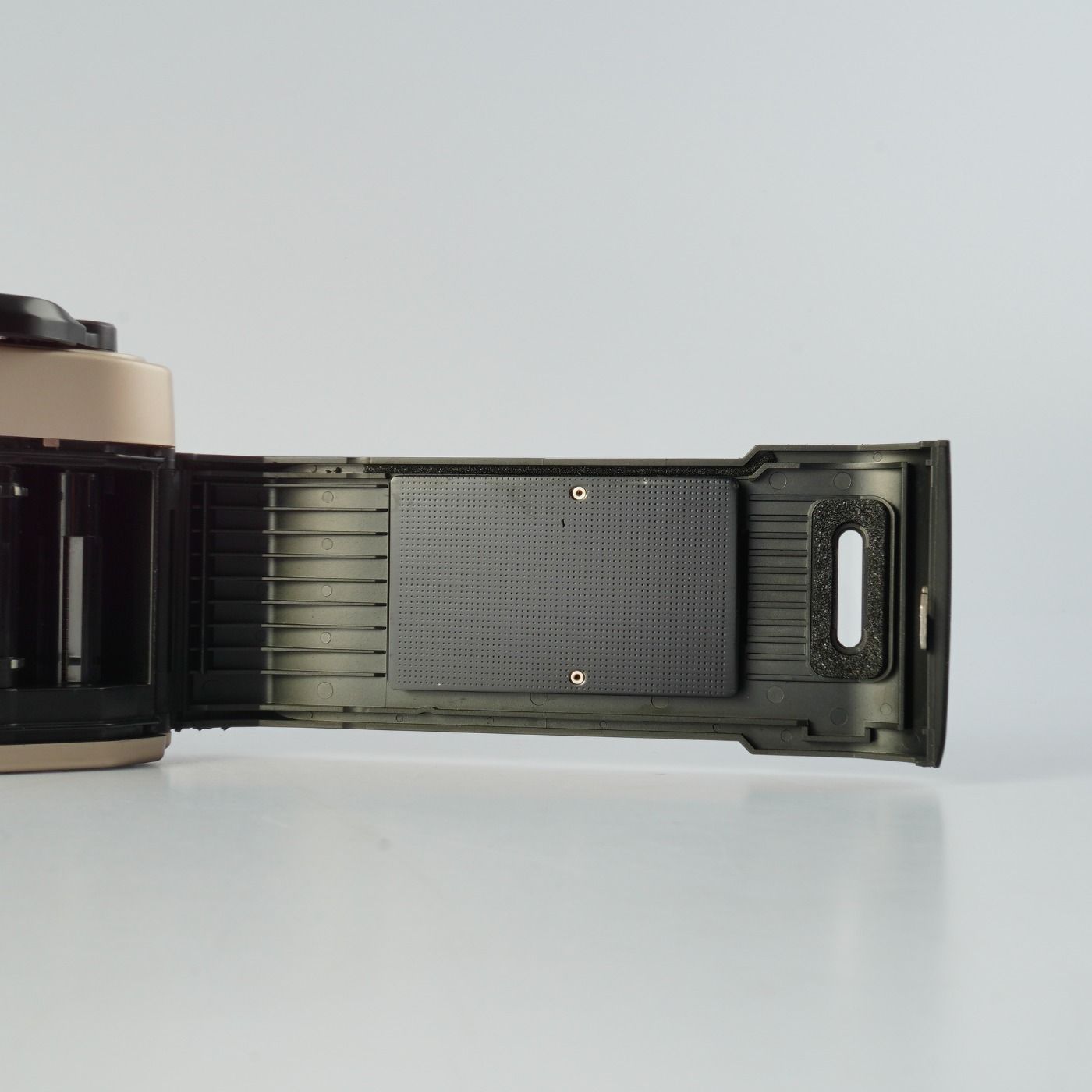 Nikon ニコン FM10 + Ai-S ZOOM Nikkor 35-70mm F/3.5-4.8 MF フィルム