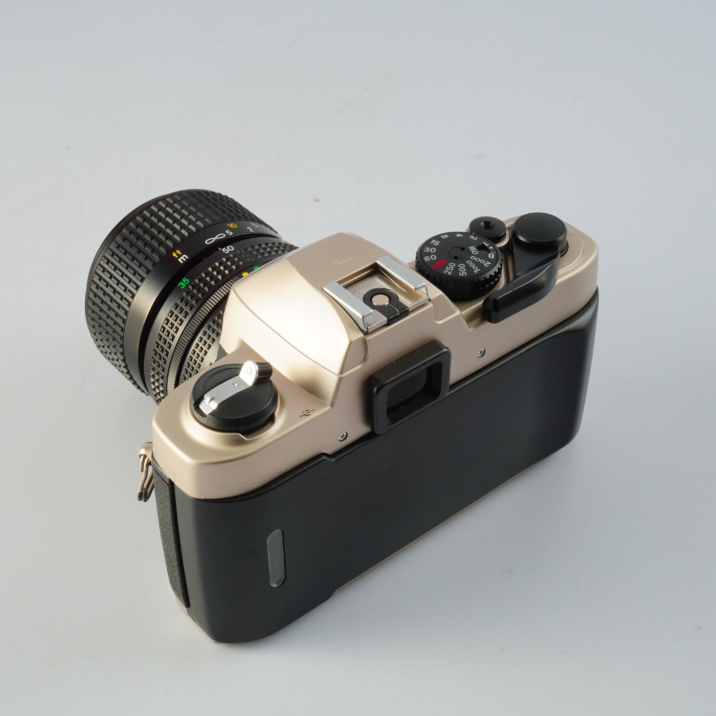 Nikon ニコン FM10 + Ai-S ZOOM Nikkor 35-70mm F/3.5-4.8 MF フィルム