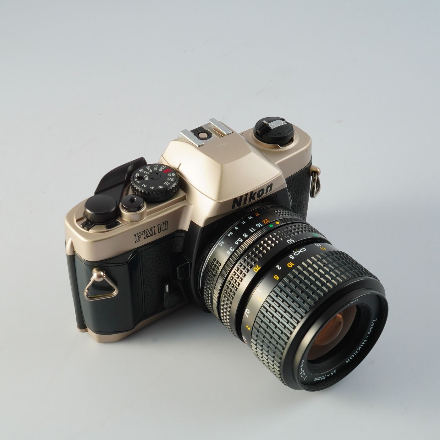 Nikon ニコン FM10 + Ai-S ZOOM Nikkor 35-70mm F/3.5-4.8 MF フィルム