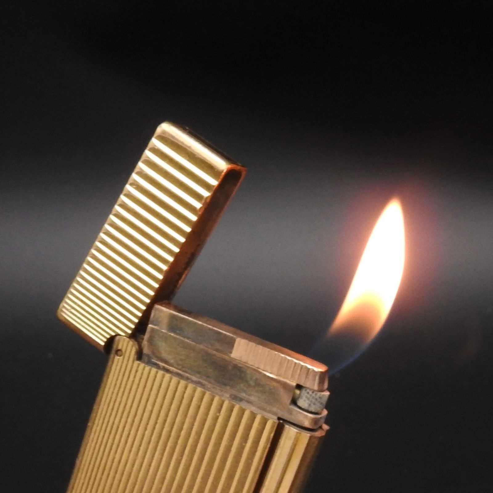 S.T Dupont エス・テー・デュポン Dライン ゴールド ガスライター柄物 