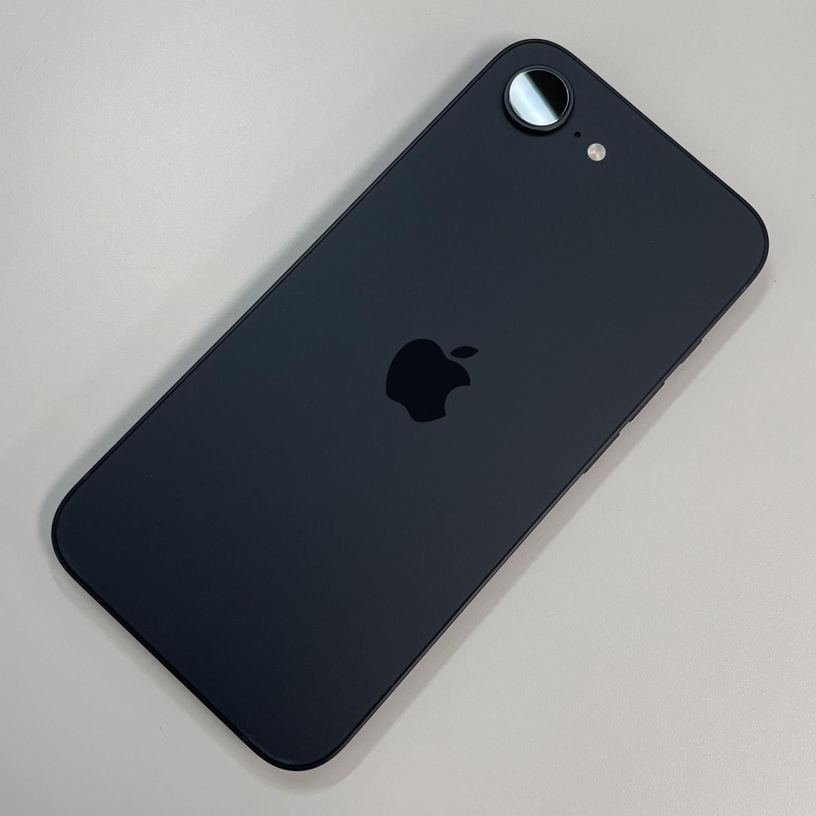 docomo iPhone 16e 128GB ブラック 中古 - メルカリ