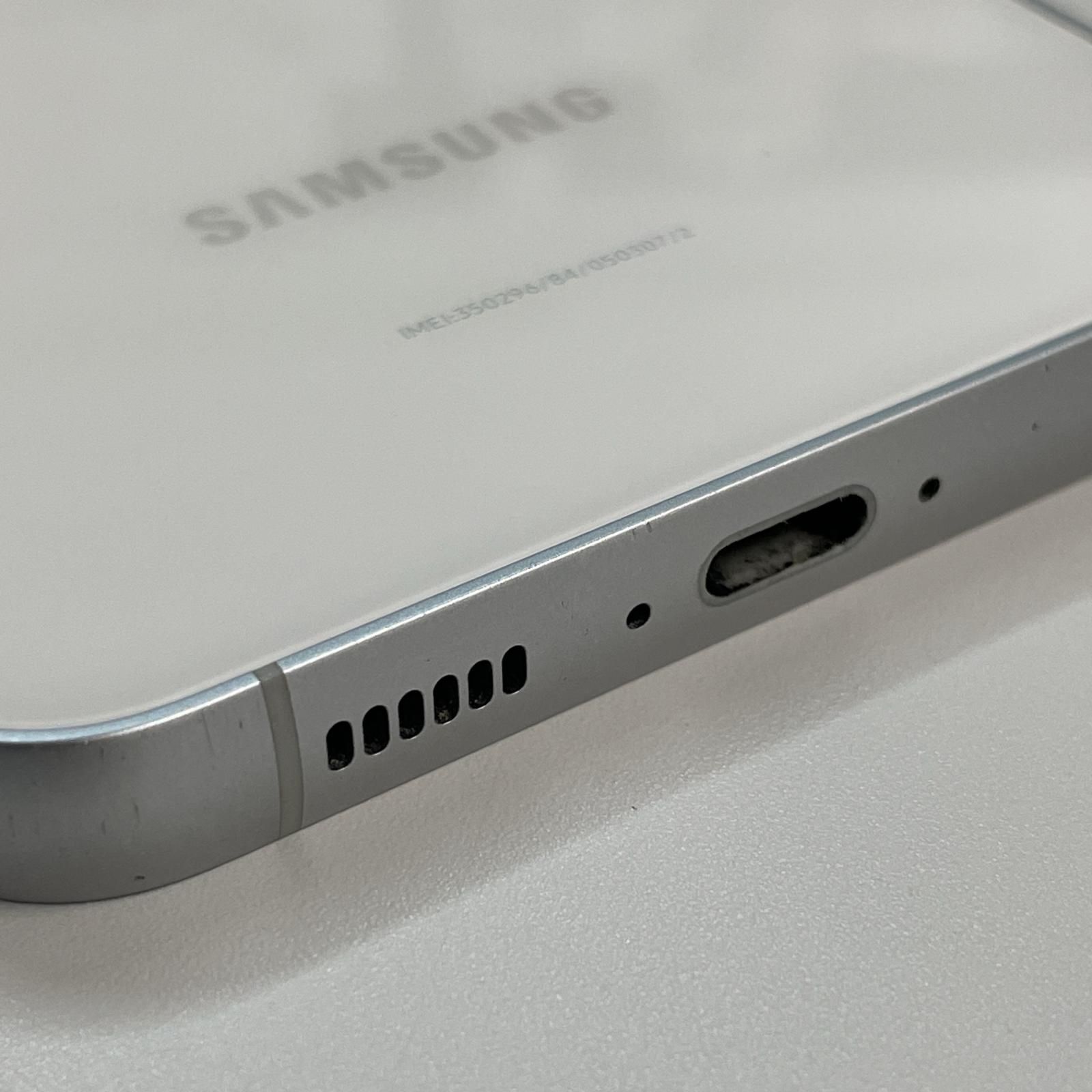 au Galaxy S23 FE SCG24 クリーム - メルカリ