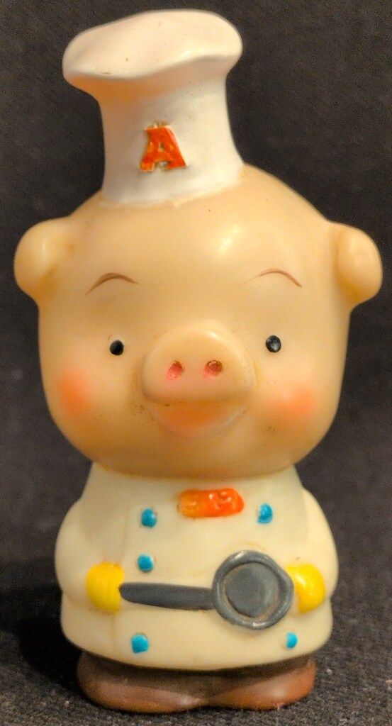 エースコック 貯金箱 こぶたちゃん 目が点 ネクタイ赤 94mm - メルカリ
