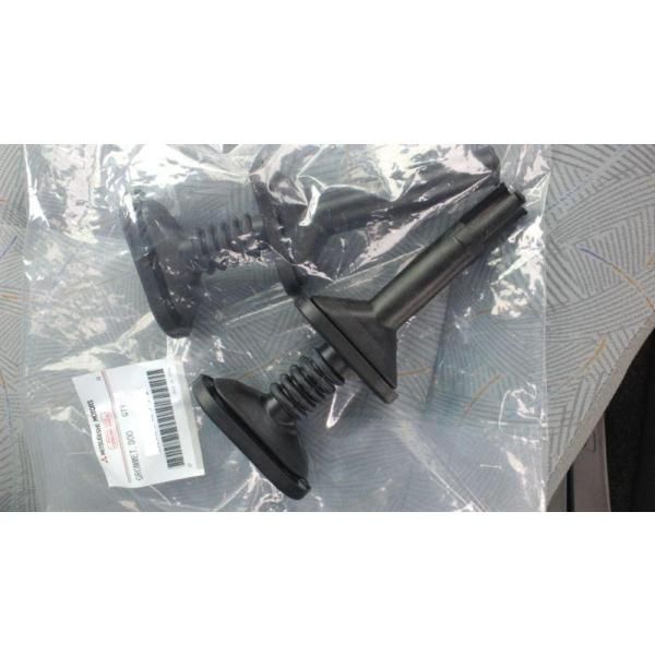 ★ 三菱純正 新品 ミニキャブトラック U61 U62 ドアグロメット