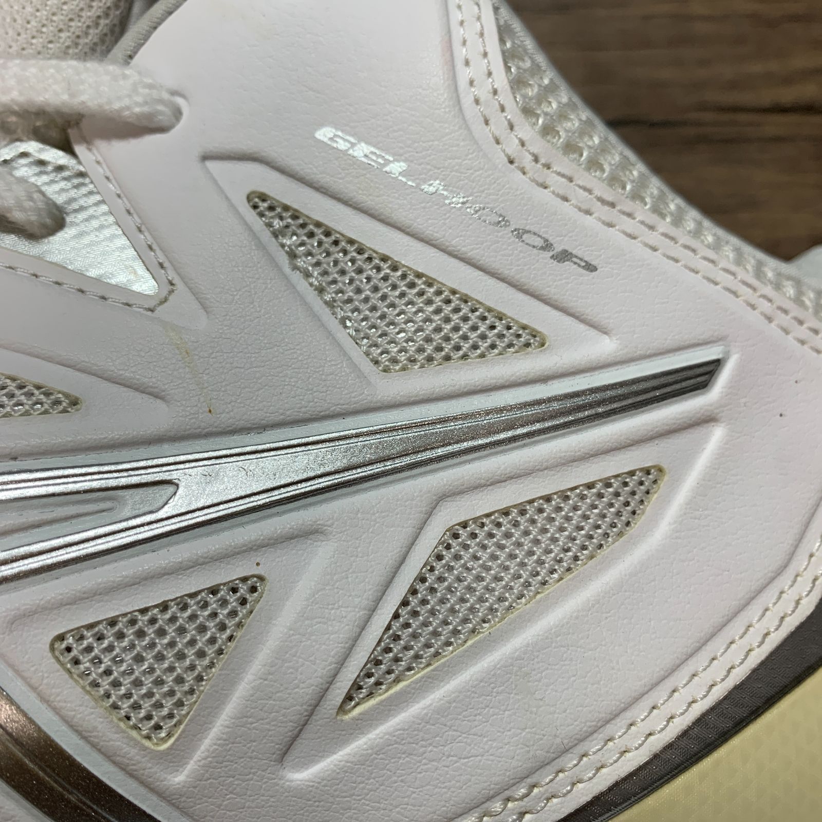 むつ58-052805】asics アシックス GELHOOP ゲルフープ V8-WIDE 27cm