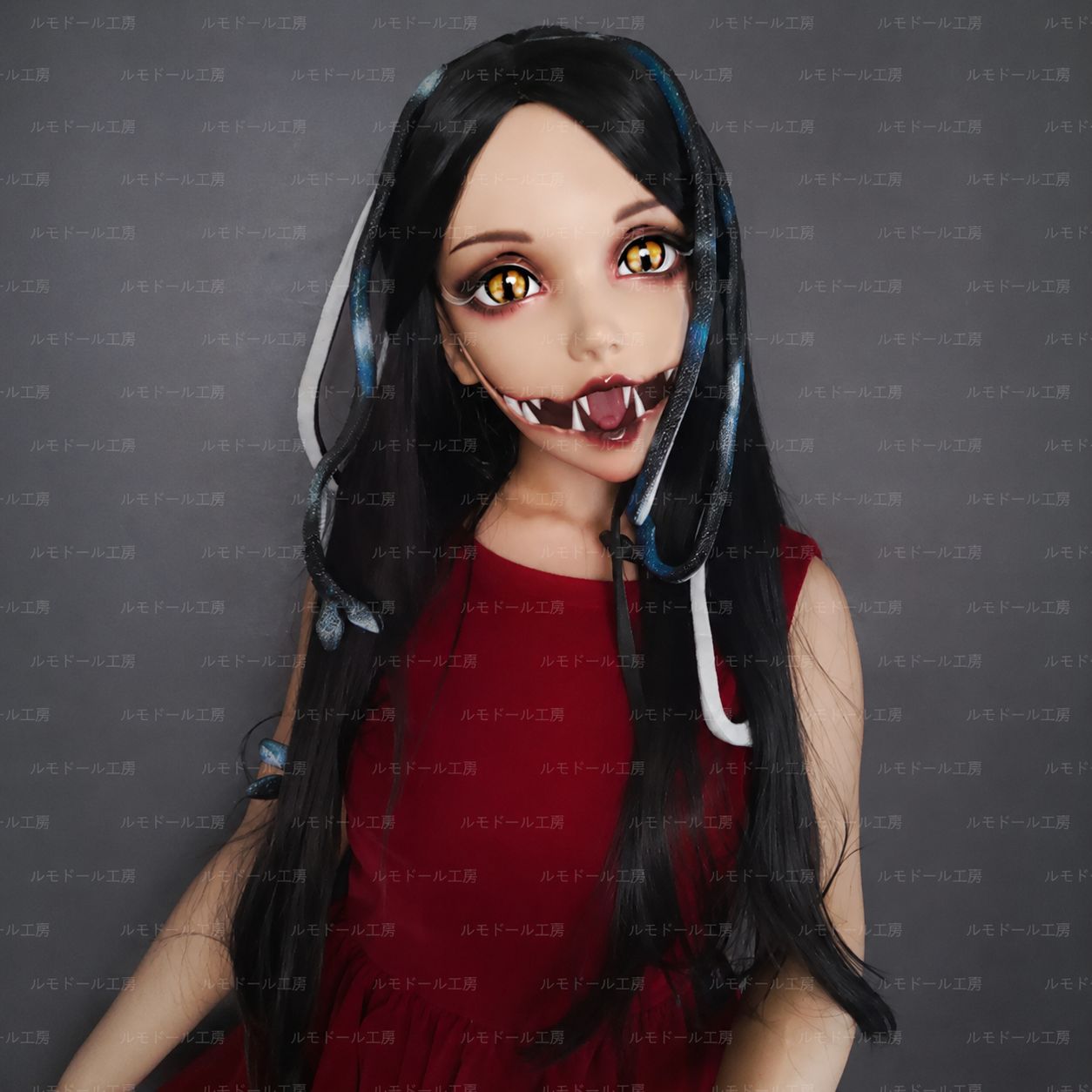 ルモドール工房 kigurumi 全頭マスク 黒髪ロング ブラウンアイ ドール