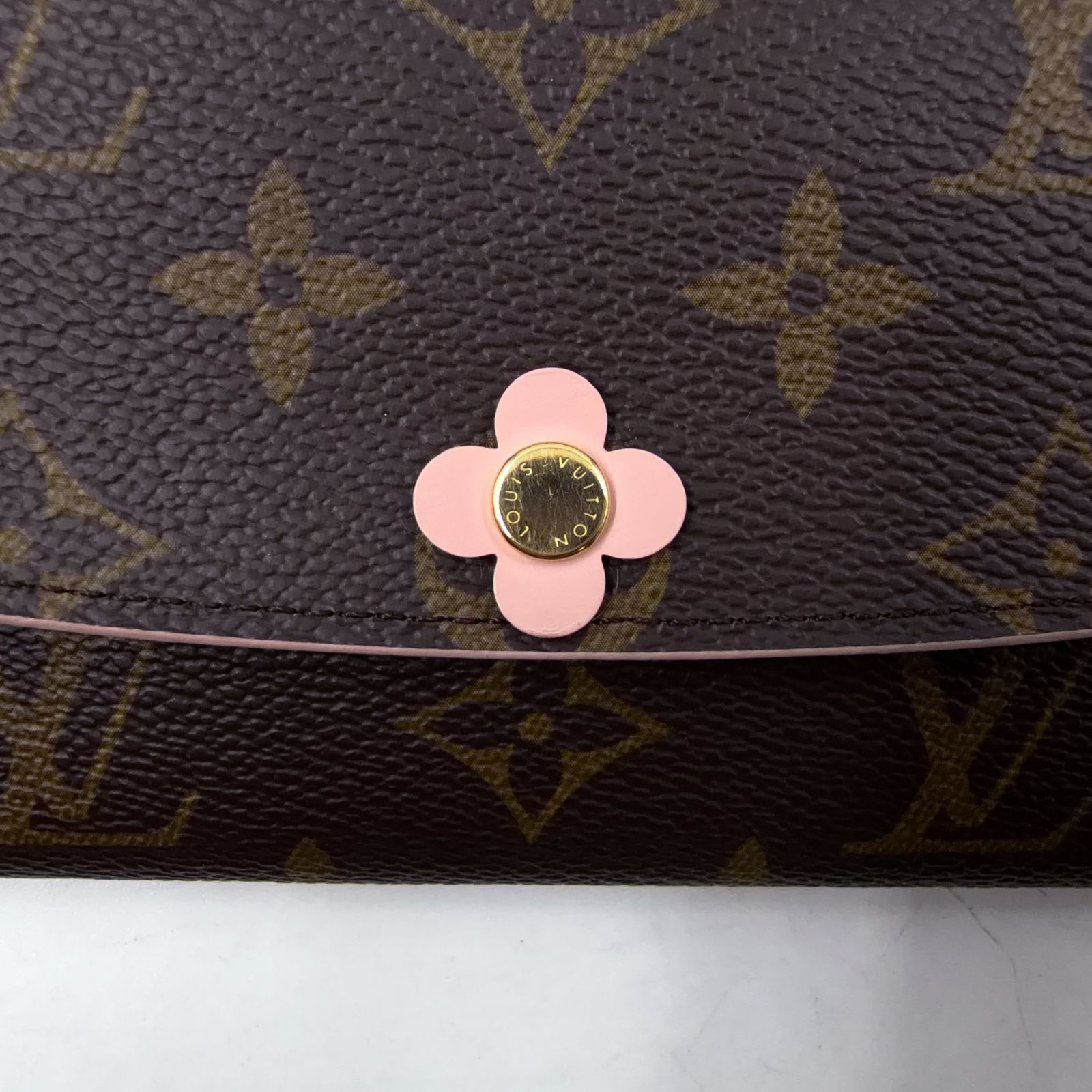 新着】LOUIS VUITTON ポルトフォイユ エミリー モノグラム モノグラム 