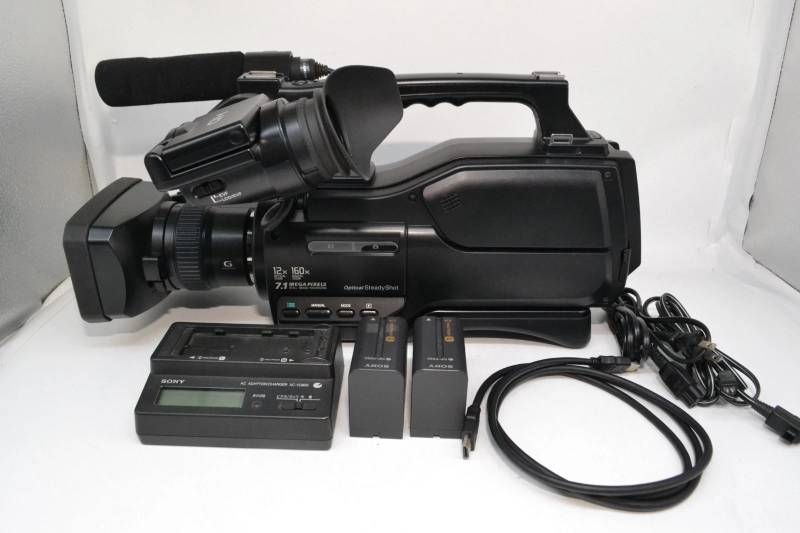 □【美品】 ソニー SONY HXR-MC2000J HDビデオカメラ 業務用