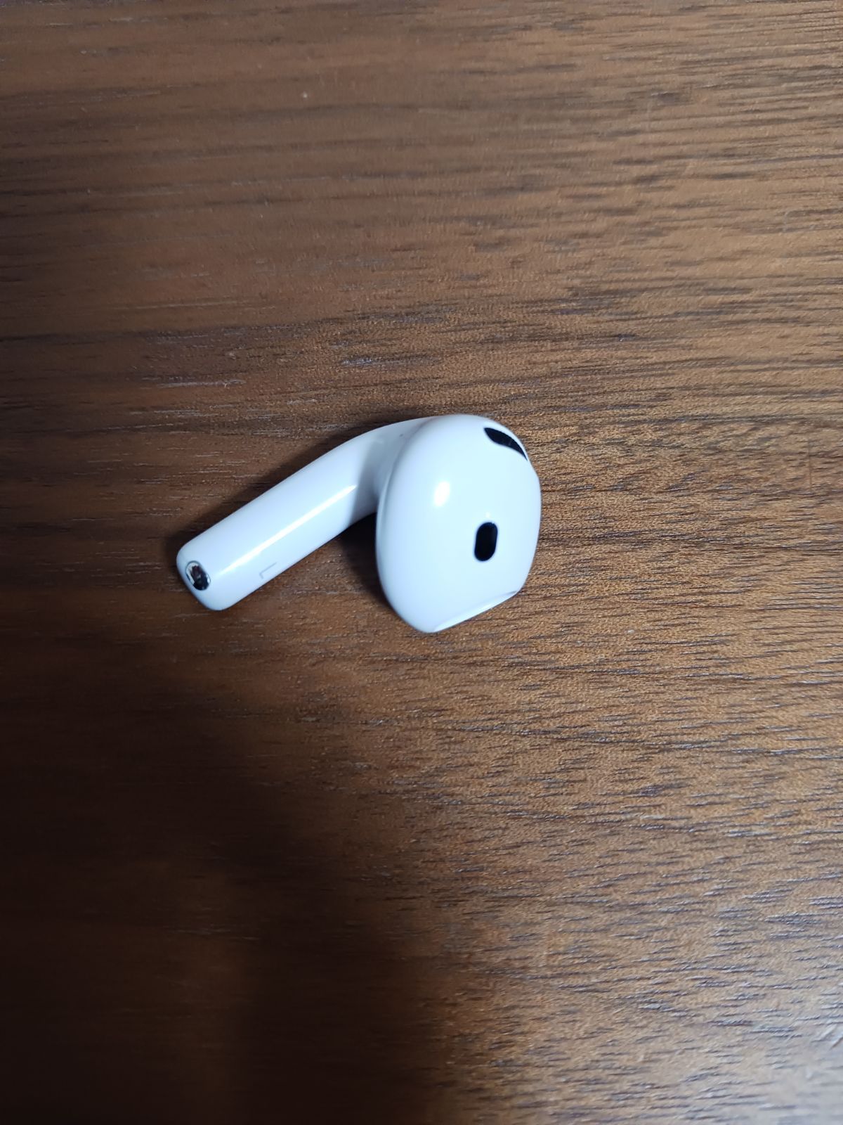 美品（正規品）Apple AirPods 4世代 片耳 L 片方 左耳 ノイズキャンセ