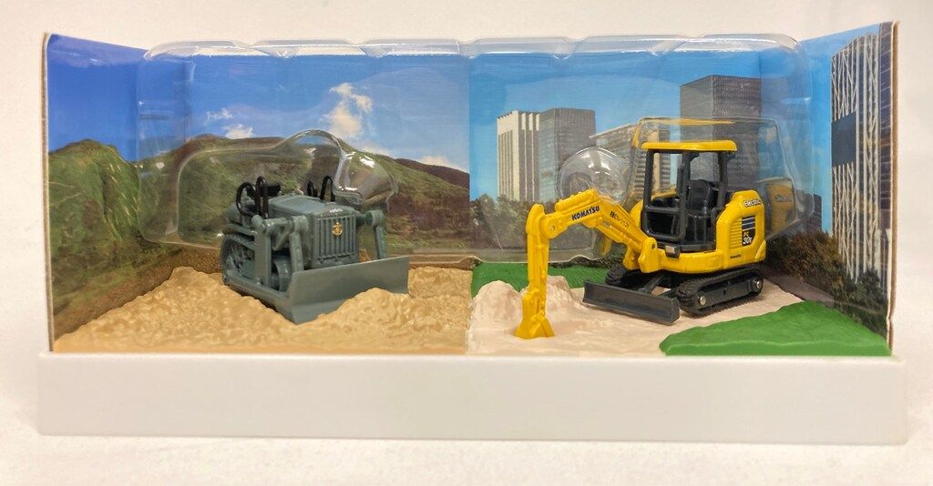 KOMATSU 1/72コマツオリジナルミニチュア G40 & PC30E - メルカリ