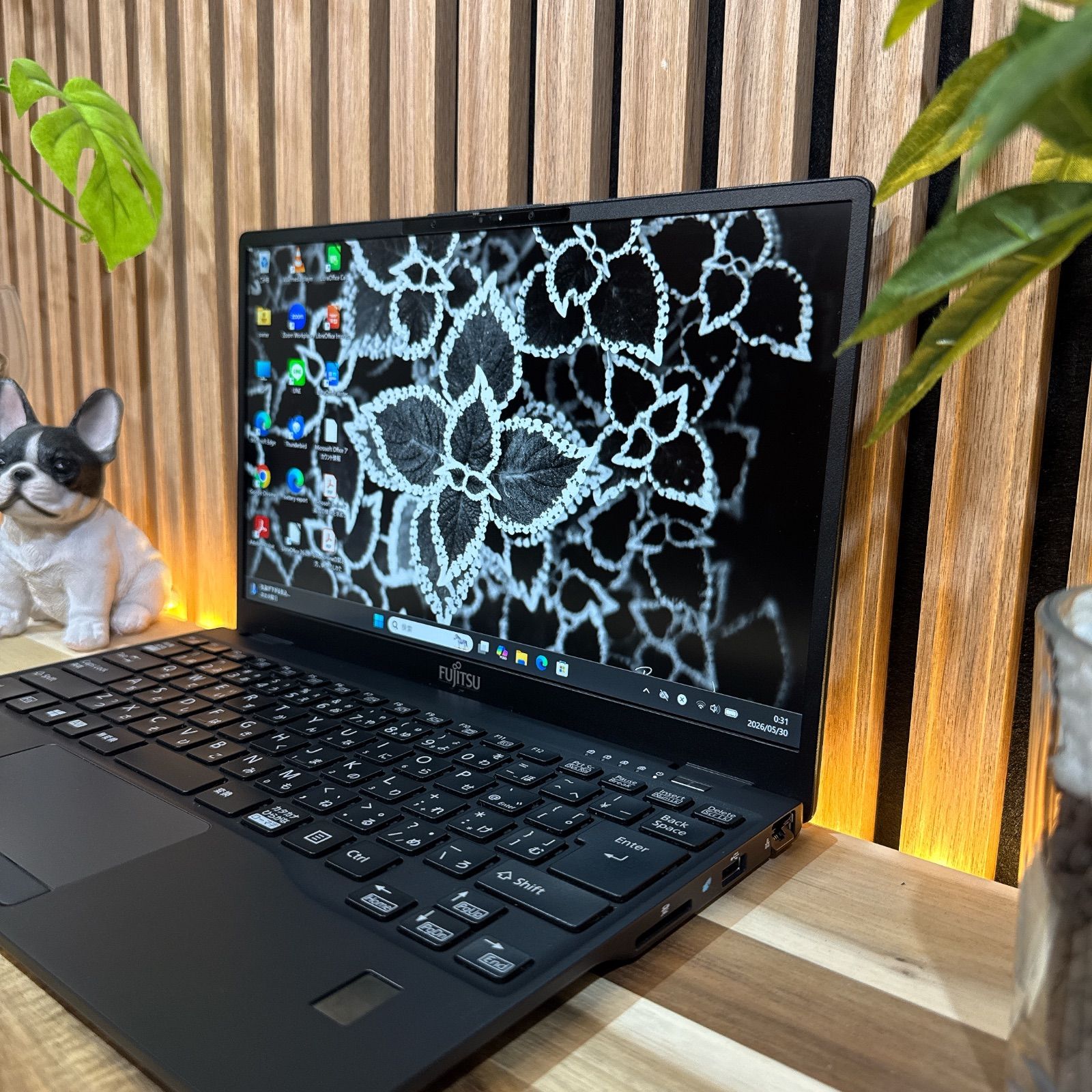 美品】富士通 LIFEBOOK U9311/F 第11世代Core i5 SSD256GB - メルカリ