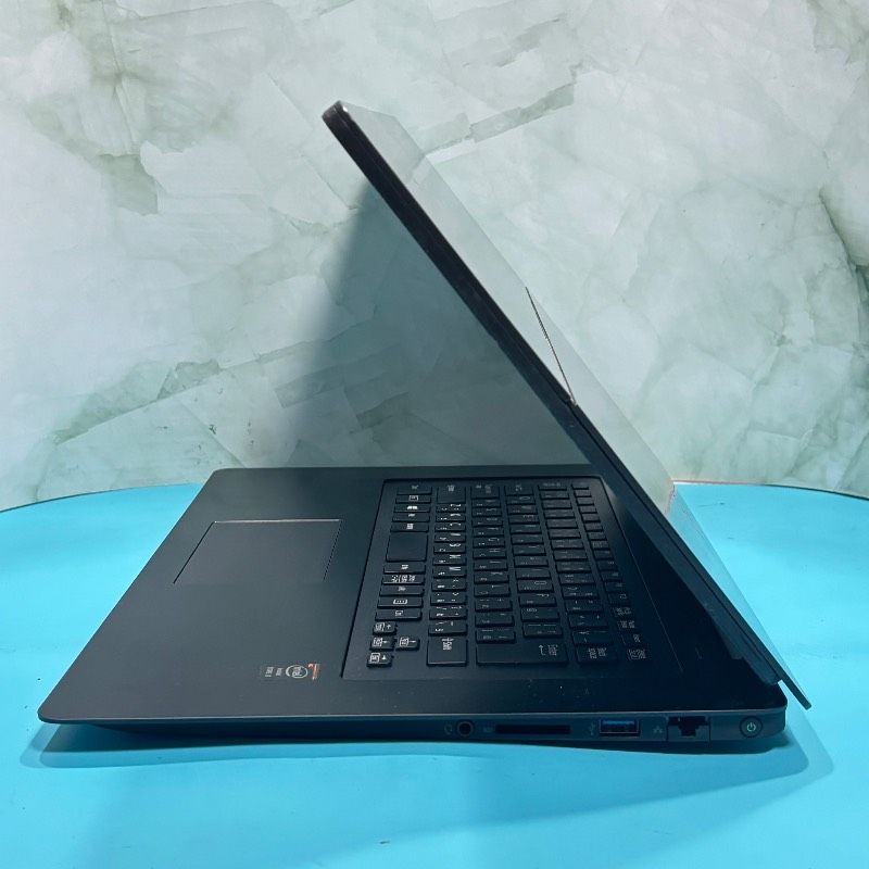 VAIO✨爆速i7 ✨Windows11☆爆速SSD＆メモリ8GB☆カメラ☆エクセル