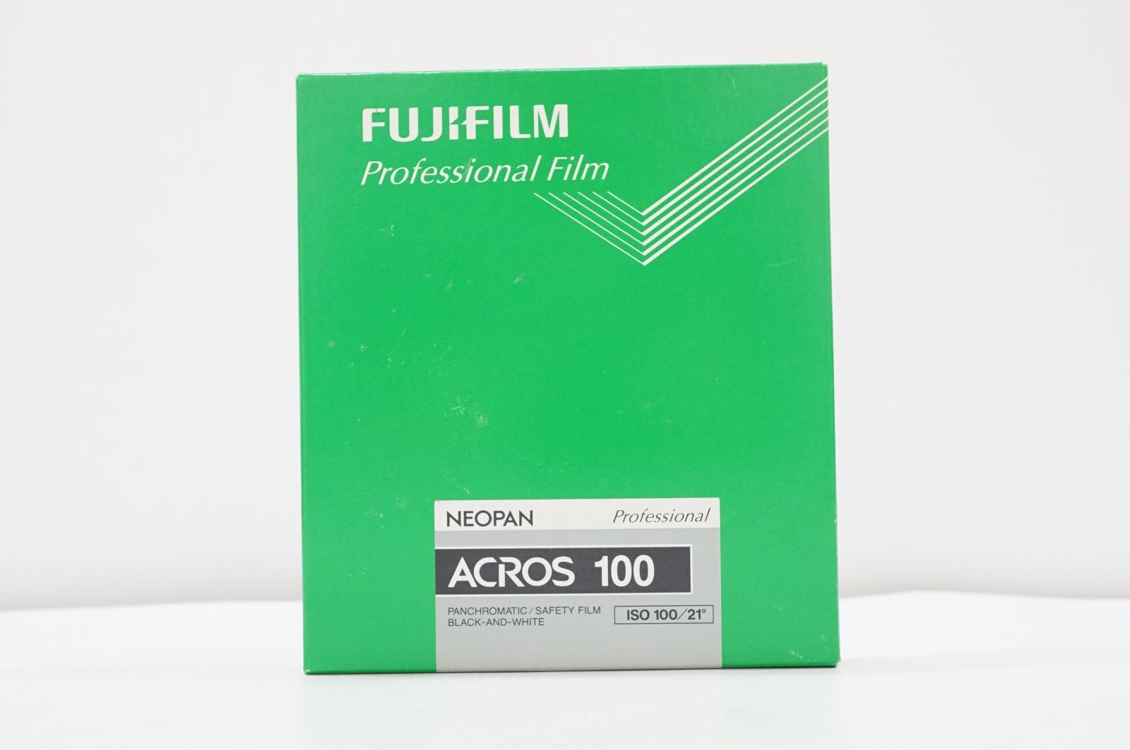 C161009)【期限切れ】FUJIFILM ACROS 100 4×5フィルム 20枚　2018年10月