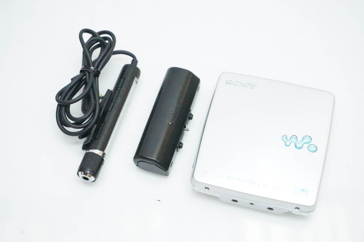 中古】SONYソニー ポータブルMDプレーヤー Hi-MDウォークマン MZ-EH50