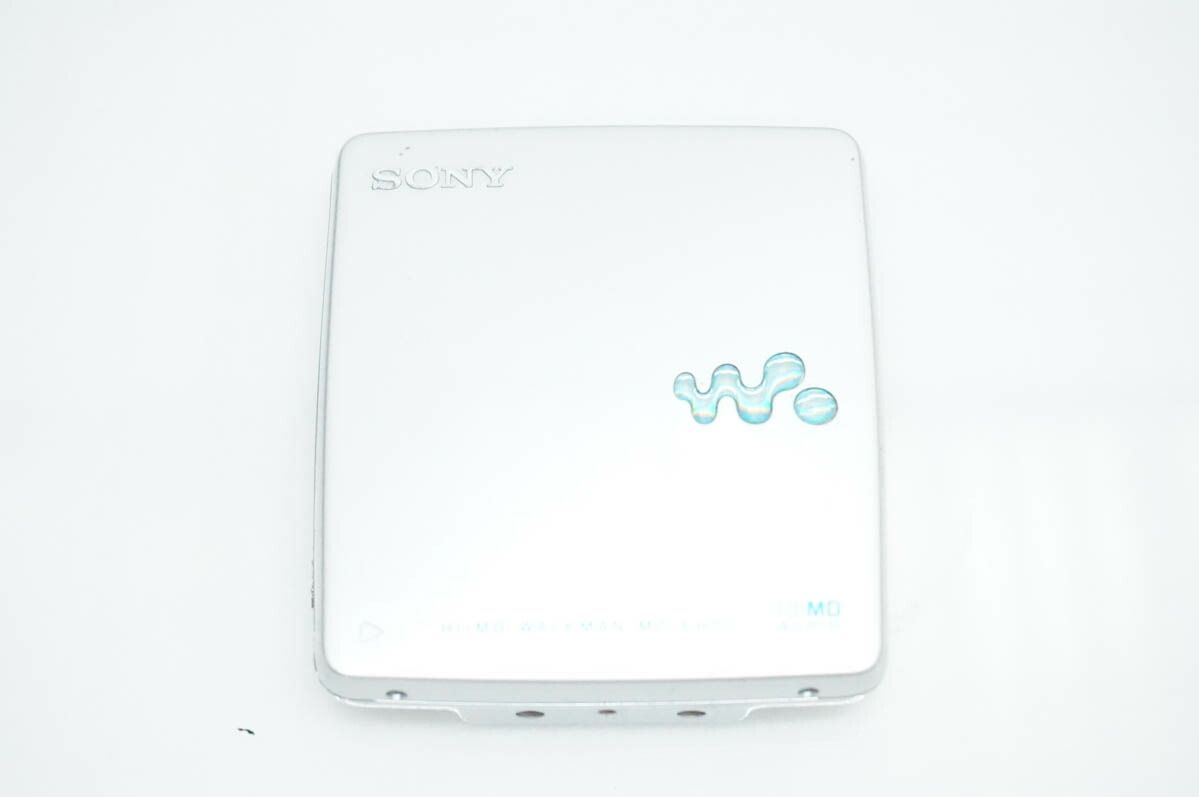 中古】SONYソニー ポータブルMDプレーヤー Hi-MDウォークマン MZ-EH50