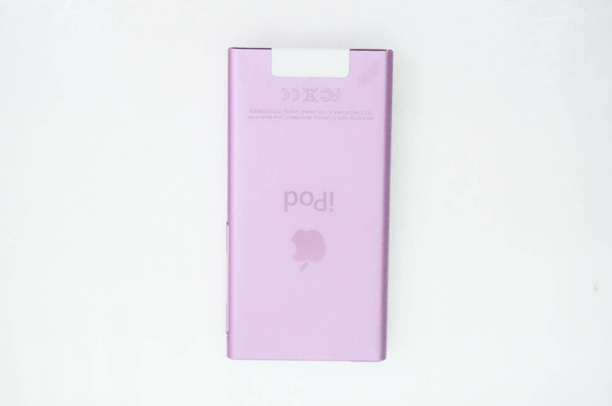 中古】C Appleアップル 第7世代 iPod nano 16GB パープル MD479J