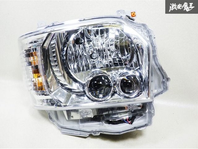 Yskmi　ハイエース新車外し ヘッドライト ☆新車外し☆点灯OK☆ トヨタ純正 200系 ハイエース 4型 5型 6型 7型 8