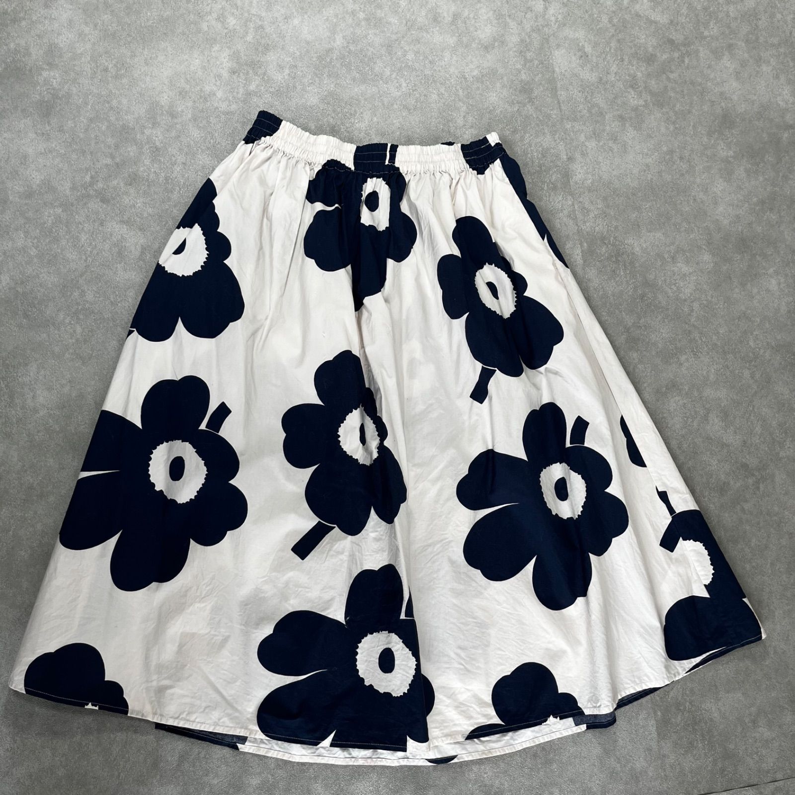 marimekko マリメッコ ウニッコ フラワー フレアスカート コットン marimekko マリメッコ ウニッコ フラワー フレアスカート コットン S