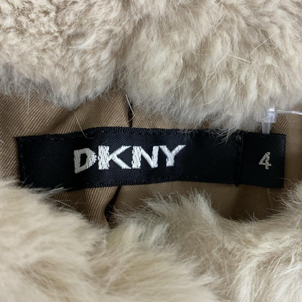 DKNY(ダナキャラン) コート サイズ4 XL レディース - ピンクベージュ