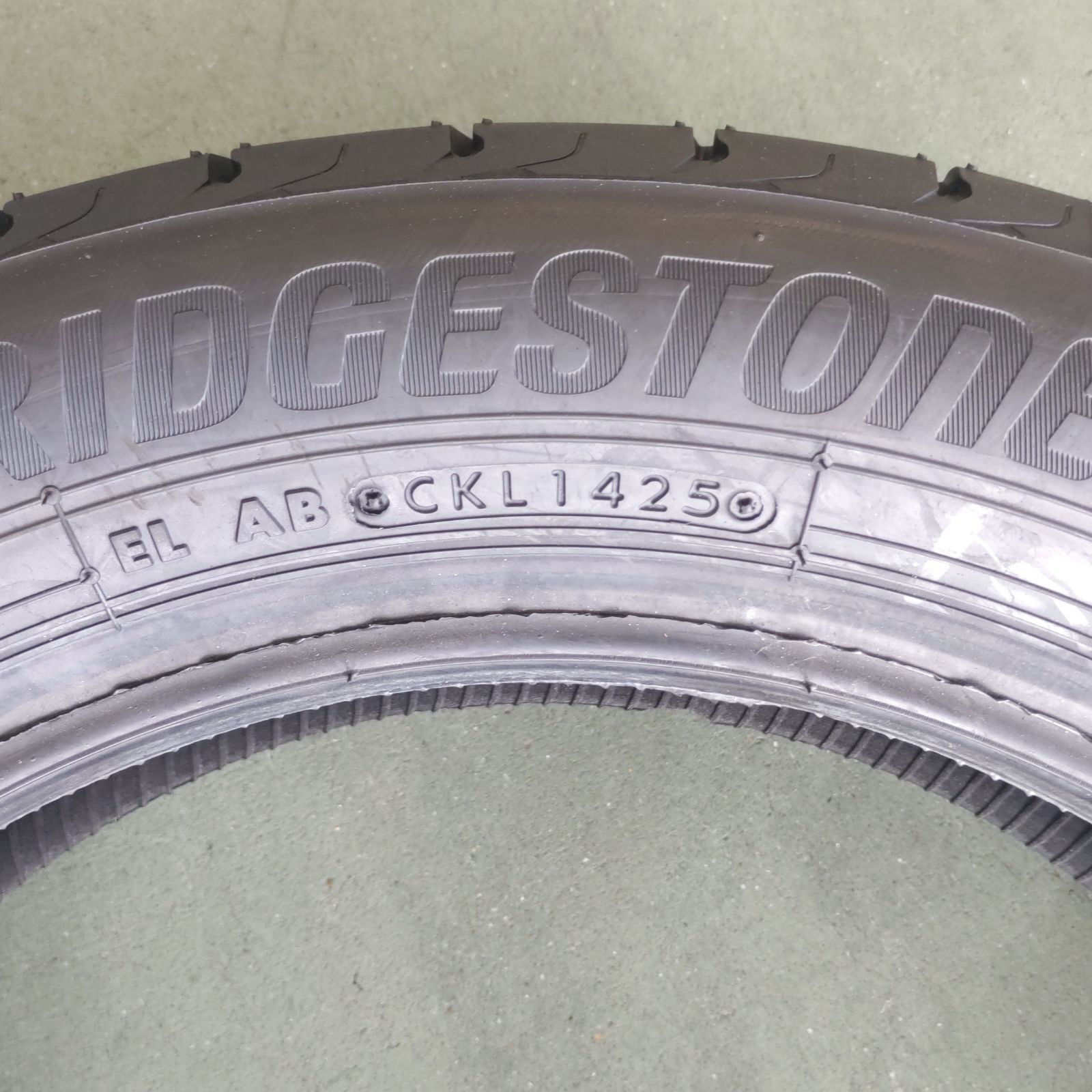 新品未使用倉庫保管品 サマータイヤ ブリヂストン NEWNO 175/60R16 82H 2本セット 2025年製