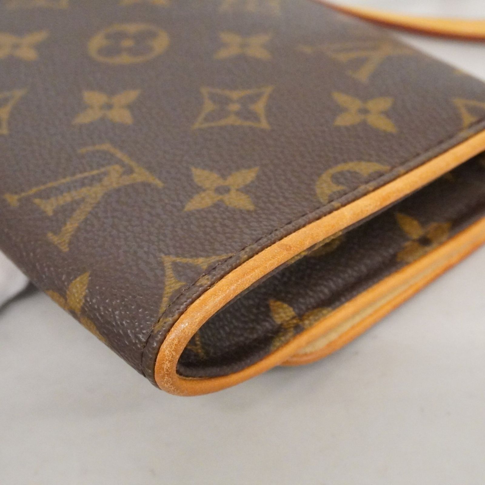 ルイ・ヴィトン(Louis Vuitton) ルイ・ヴィトン ショルダーバッグ