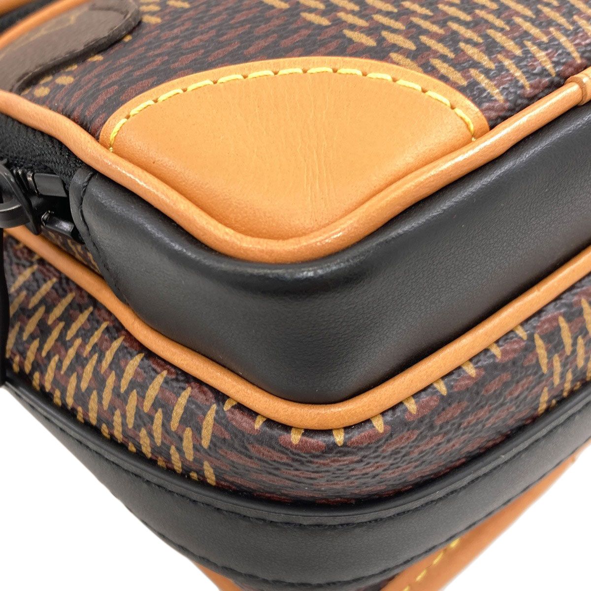 LOUIS VUITTON ルイヴィトン N40357 アマゾン メッセンジャー 
