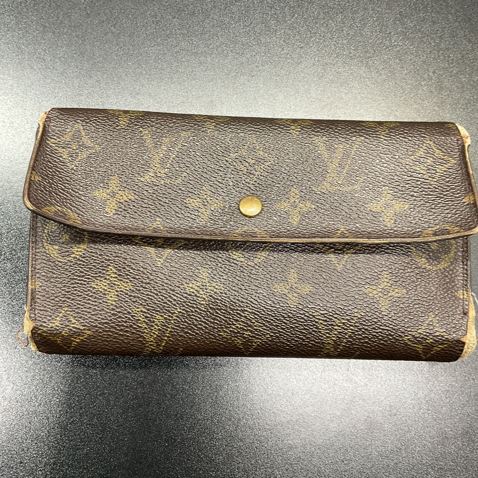 ルイヴィトン モノグラム 財布 B26052271