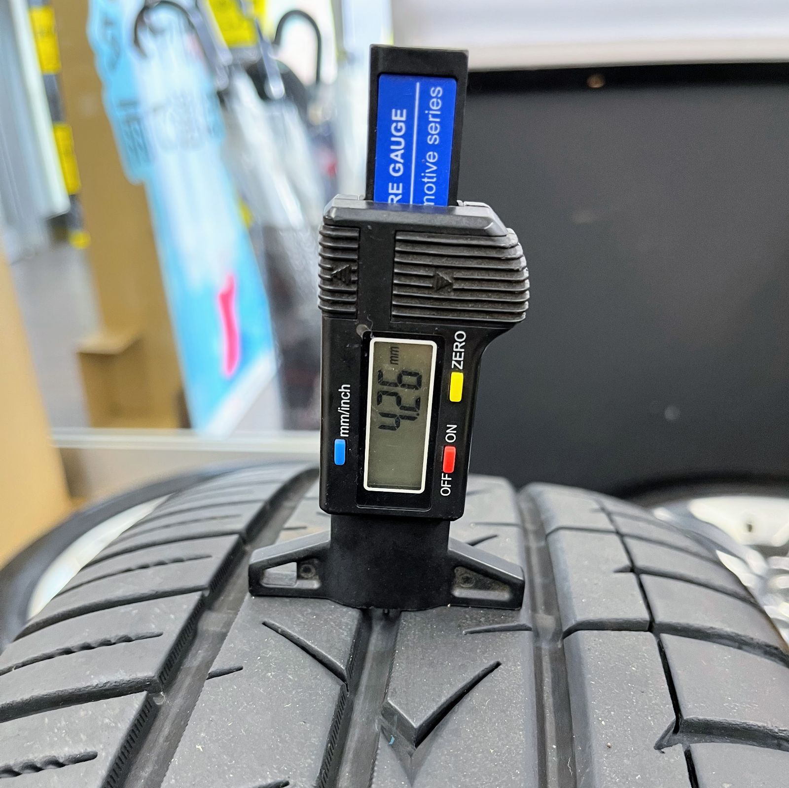 送料無料】【17×6J+55】【205/55R17】 中古 サマータイヤ ホイール 4 